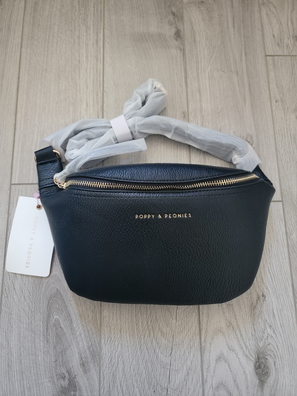 Poppy & Peonies The Sidekick Black